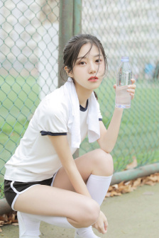 漂亮的小峓子3韩国在钱